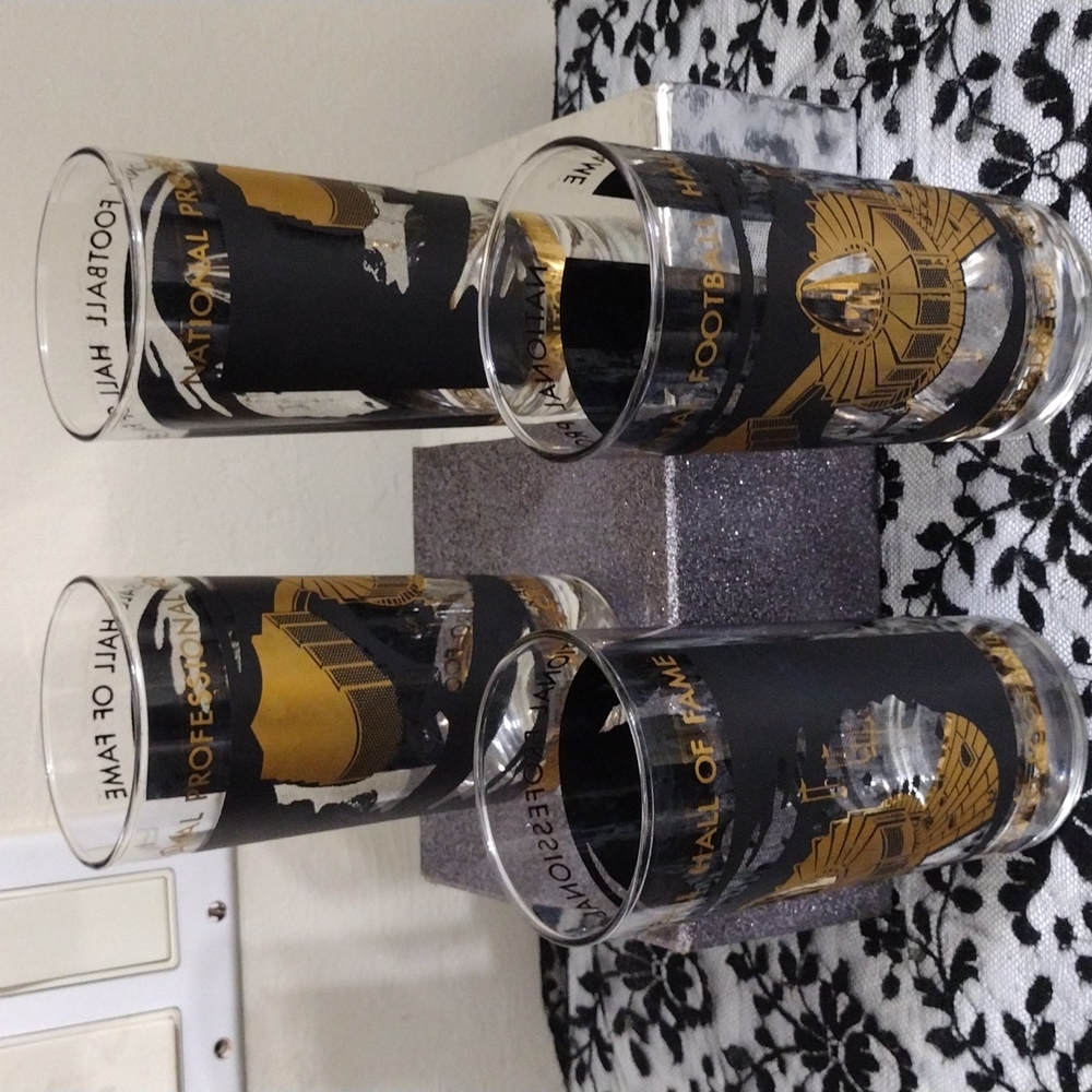 National Professional Football NFL Hall Of Fame Drinking Glasses
